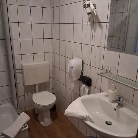Gaststaette Zur Hahnenquelle Hotel Kirchhundem